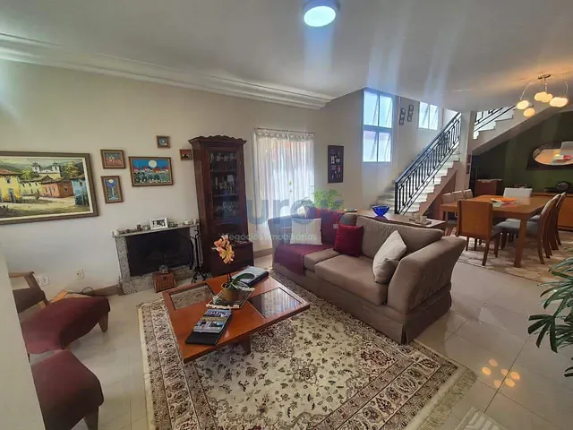 Casa com 330m² 5 quartos e 4 banheiros, à venda, no bairro Santa Cruz em Valinhos