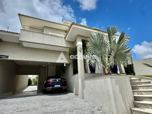 Casa 4 quartos e 3 banheiros, à venda, no bairro Estrela em Ponta Grossa