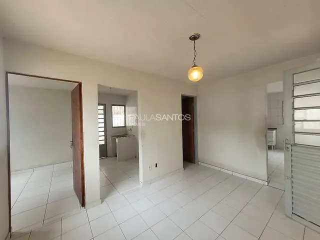 Casa com 200m² 1 quarto e 1 banheiro, à venda, no bairro Jardim Maria Eugênia em Sorocaba