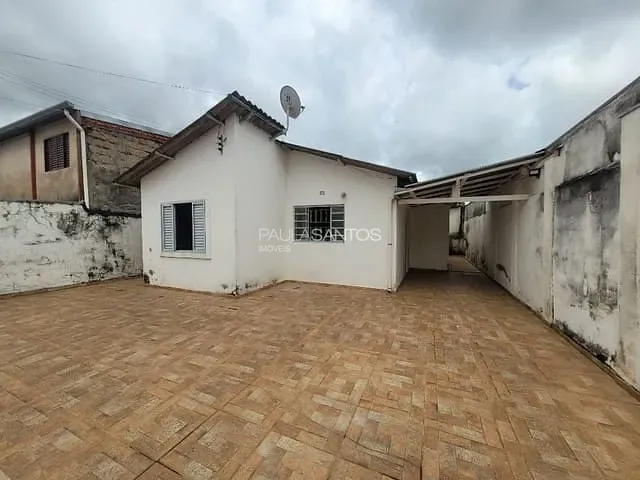 Casa com 200m² 1 quarto e 1 banheiro, à venda, no bairro Jardim Maria Eugênia em Sorocaba
