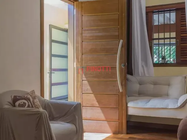 Casa 3 quartos e 2 banheiros, à venda, no bairro Baeta Neves em São Bernardo do Campo