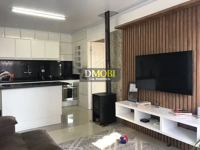 Casa com 300m² 2 quartos e 2 banheiros, à venda, no bairro Centro em Gravataí