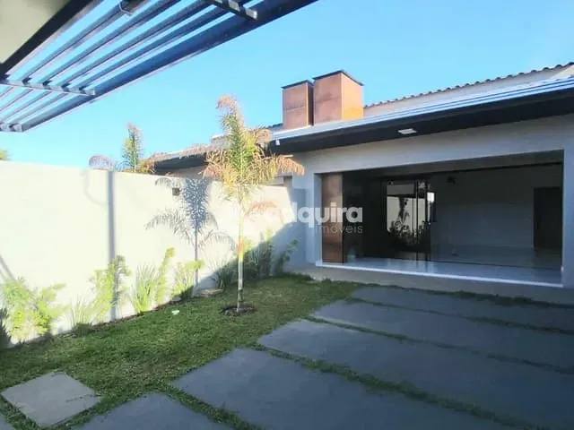 Casa com 180m² 3 quartos e 2 banheiros, à venda, no bairro Cará-cará em Ponta Grossa