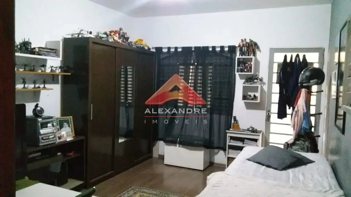 Casa, 3 quartos, 168 m² - Foto 8