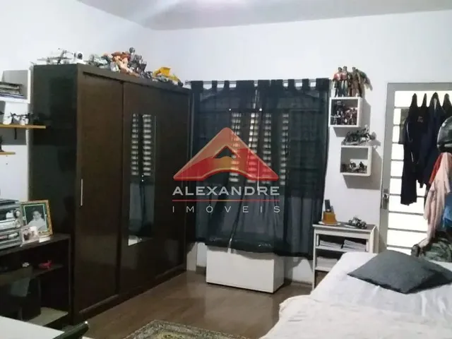 Casa com 168m² 3 quartos e 2 banheiros, à venda, no bairro Vila Tesouro em São José Dos Campos