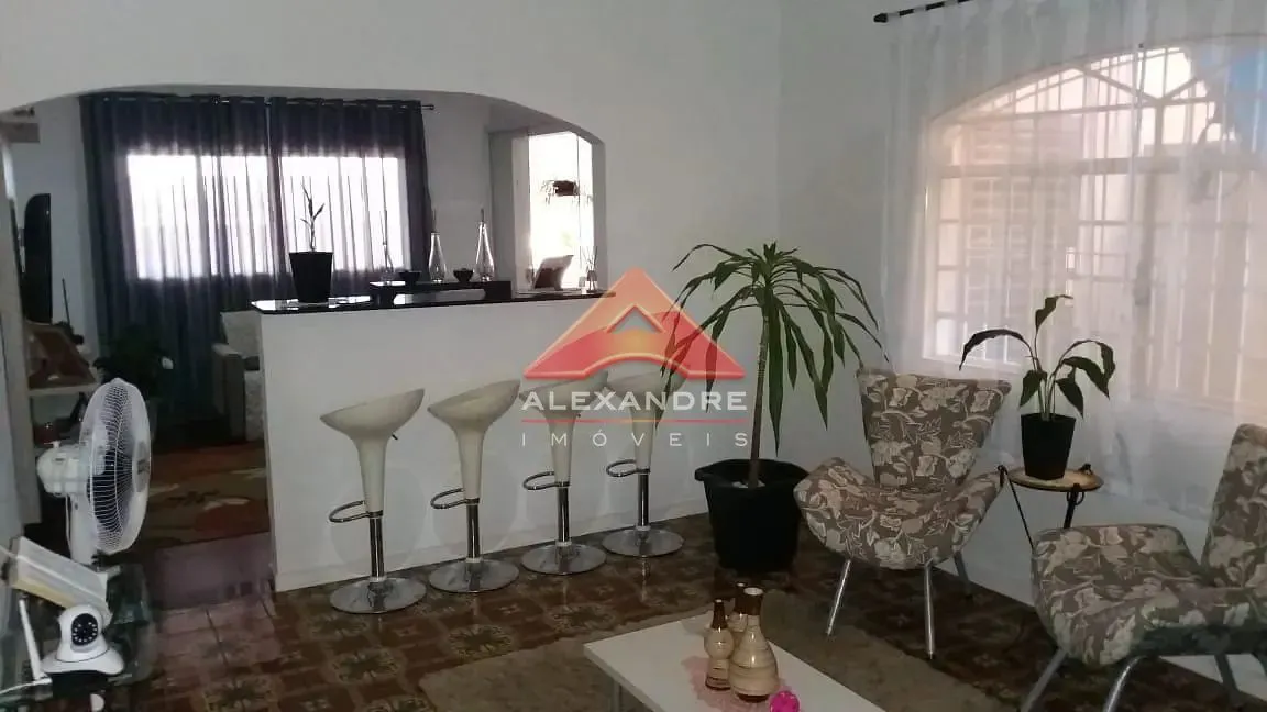 Casa, 3 quartos, 168 m² - Foto 4