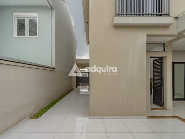 Casa 3 quartos e 4 banheiros, à venda, no bairro Cará-cará em Ponta Grossa