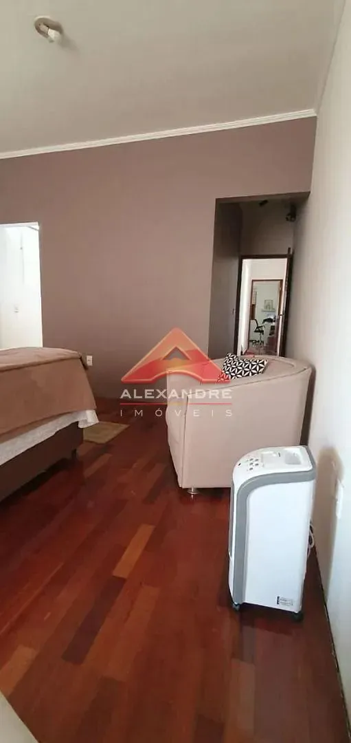 Casa, 3 quartos, 189 m² - Foto 37