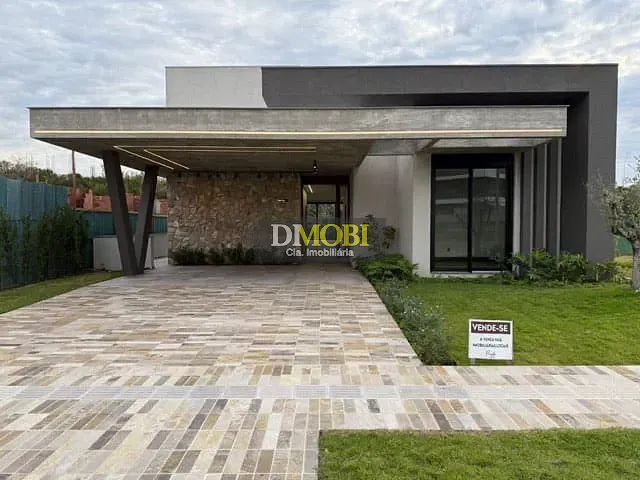 Casa com 604m² 3 quartos e 2 banheiros, à venda, no bairro Morada Gaúcha em Gravataí