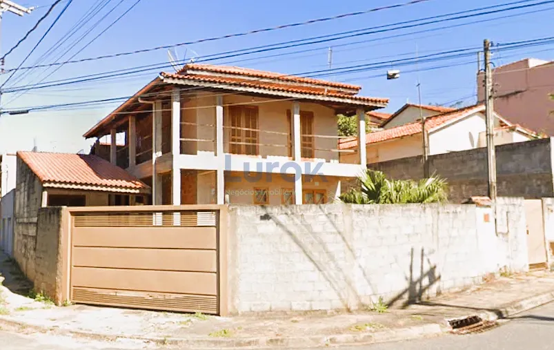 Casa, 3 quartos, 195 m² - Foto 1