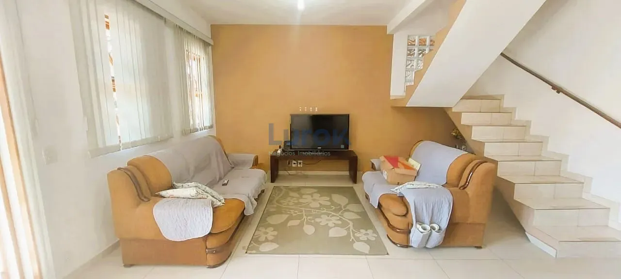 Casa, 3 quartos, 195 m² - Foto 2