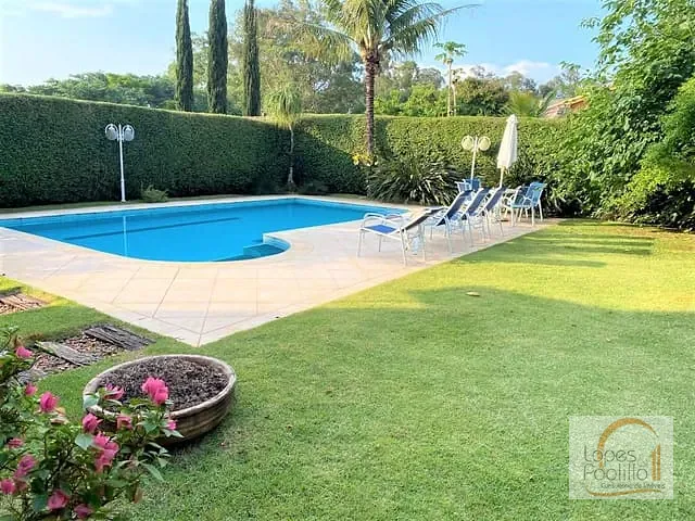 Casa com 800m² 5 quartos e 6 banheiros, à venda, no bairro Jardim Suely em Atibaia