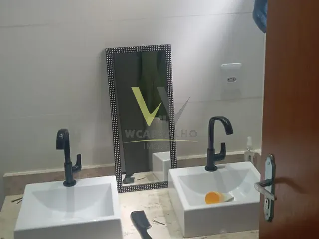 Casa com 300m² 3 quartos e 3 banheiros, à venda, no bairro Parque dos Pirineus em Anápolis