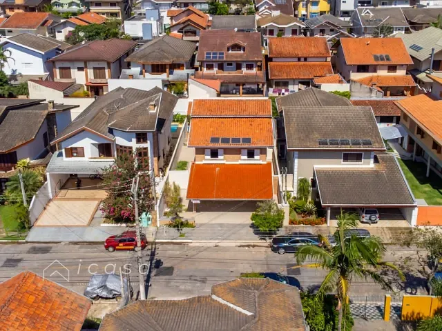 Casa com 360m² 4 quartos e 4 banheiros, à venda, no bairro Jardim das Colinas em São José dos Campos