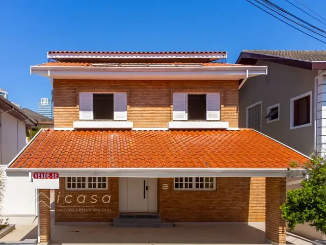 Casa com 360m² 4 quartos e 4 banheiros, à venda, no bairro Jardim das Colinas em São José dos Campos