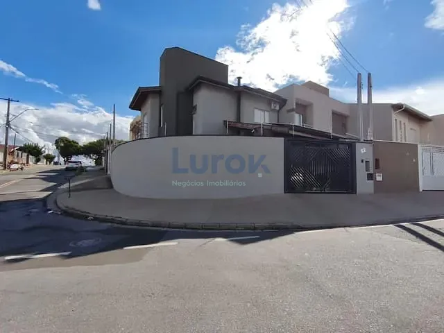 Casa com 230m² 3 quartos e 2 banheiros, à venda, no bairro Jardim Antonio Von Zuben em Campinas