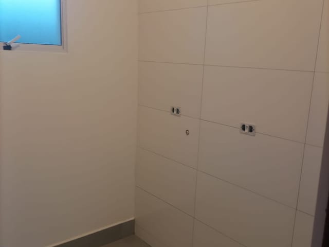 Casa com 300m² 3 quartos e 3 banheiros, à venda, no bairro Piracangaguá em Taubaté