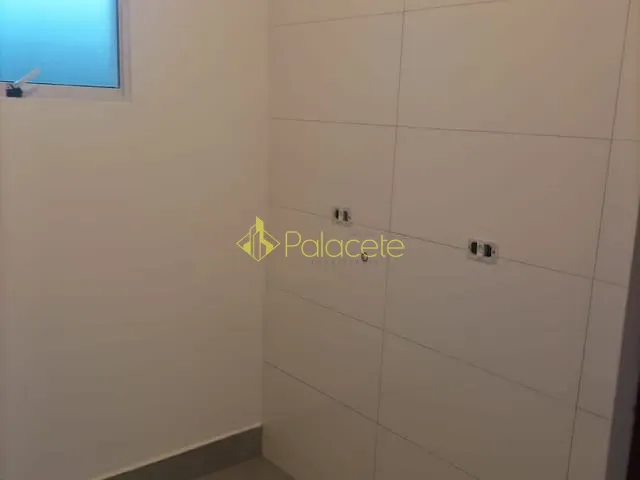 Casa com 300m² 3 quartos e 3 banheiros, à venda, no bairro Piracangaguá em Taubaté