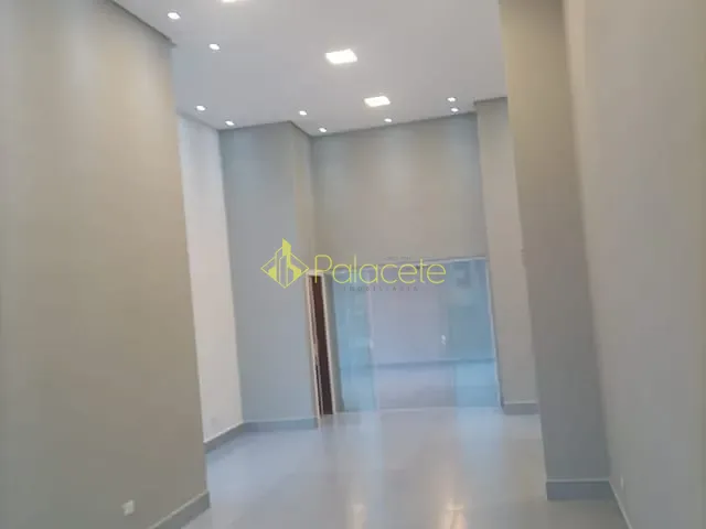 Casa com 300m² 3 quartos e 3 banheiros, à venda, no bairro Piracangaguá em Taubaté