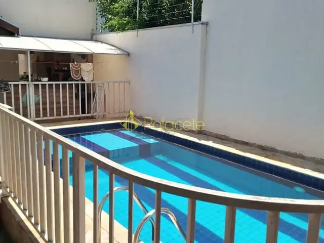 Casa com 320m² 2 quartos e 2 banheiros, à venda, no bairro Loteamento Residencial Andrade em Pindamonhangaba