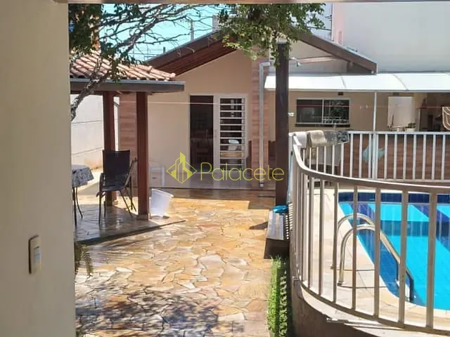Casa com 320m² 2 quartos e 2 banheiros, à venda, no bairro Loteamento Residencial Andrade em Pindamonhangaba