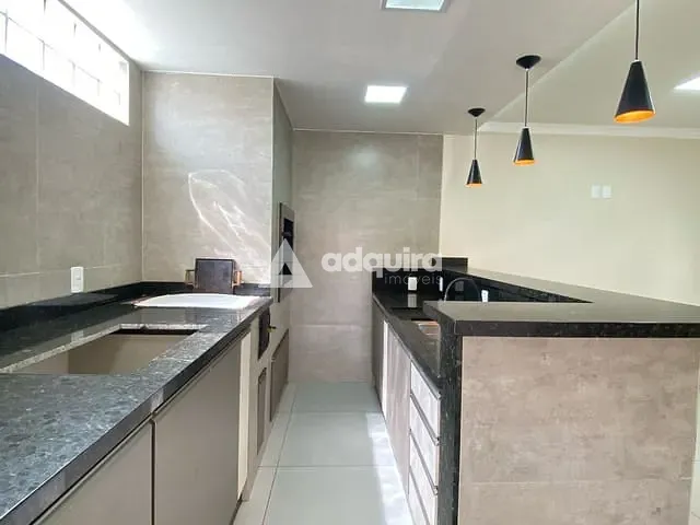 Casa 2 quartos e 1 banheiro, à venda, no bairro Piriquitos em Ponta Grossa