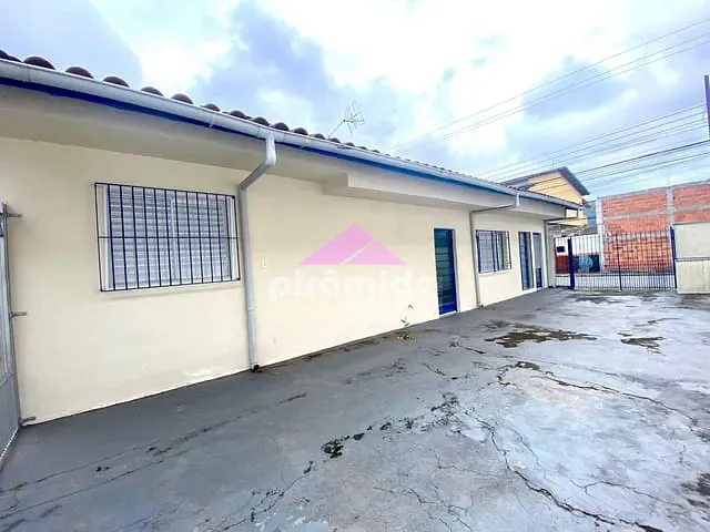 Casa com 135m² 3 quartos e 1 banheiro, à venda, no bairro Estrela Dalva em Caraguatatuba