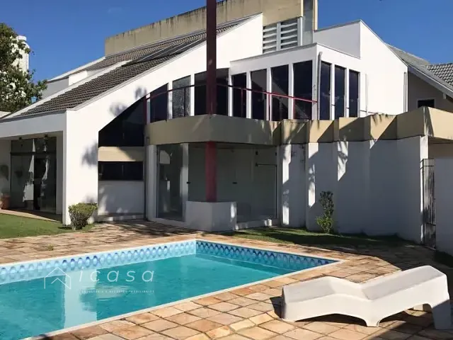 Casa com 720m² 6 quartos e 5 banheiros, à venda, no bairro Jardim das Colinas em São José dos Campos