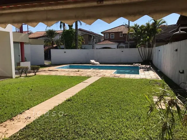 Casa com 720m² 6 quartos e 5 banheiros, à venda, no bairro Jardim das Colinas em São José dos Campos