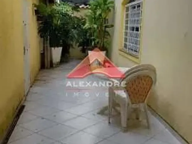 Casa com 125m² 3 quartos e 1 banheiro, à venda, no bairro Vila Industrial em São José Dos Campos
