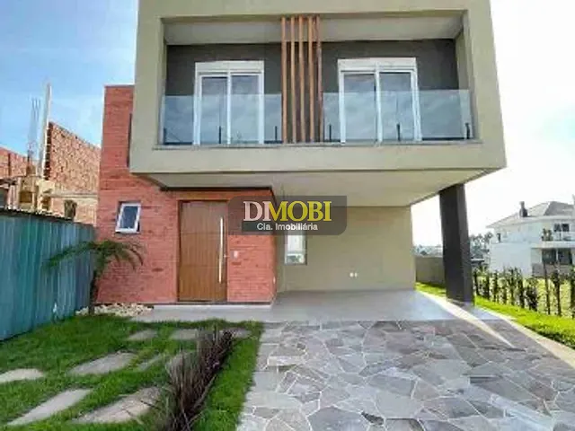 Casa com 250m² 3 quartos e 2 banheiros, à venda, no bairro Centro em Gravataí