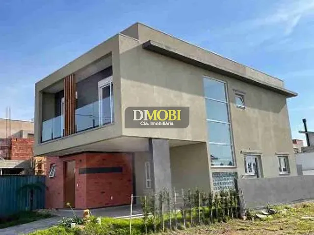 Casa com 250m² 3 quartos e 2 banheiros, à venda, no bairro Centro em Gravataí