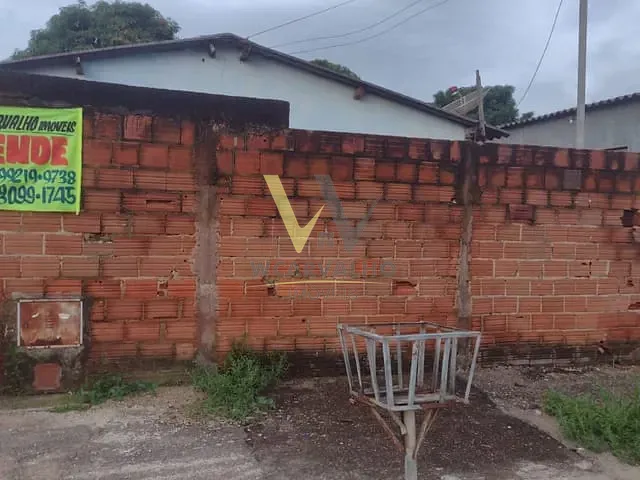 Casa com 300m² 3 quartos e 1 banheiro, à venda, no bairro Setor Industrial Munir Calixto em Anápolis