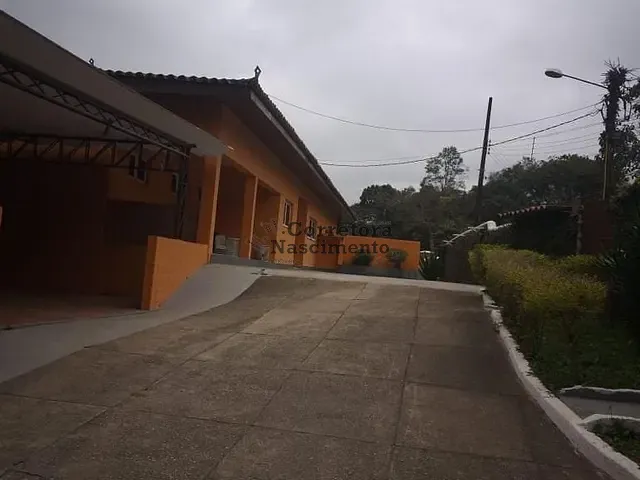 Casa com 1000m² 4 quartos e 3 banheiros, à venda, no bairro Parque Santa Tereza em Santa Isabel