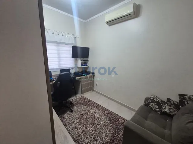 Casa com 330m² 3 quartos e 4 banheiros, à venda, no bairro Santa Cruz em Valinhos