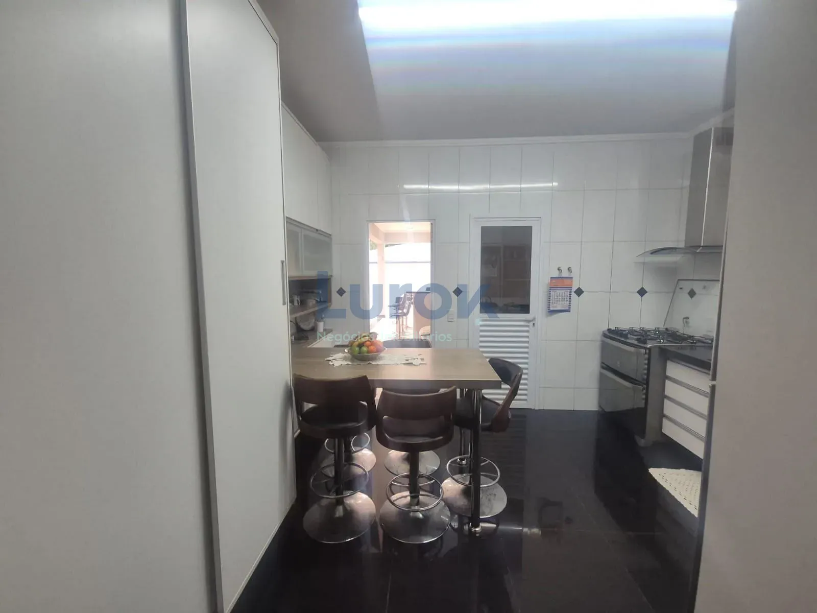 Casa, 3 quartos, 228 m² - Foto 10