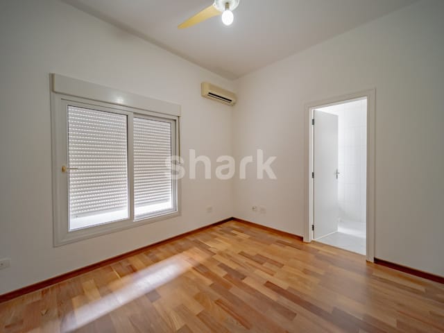 Casa com 600m² 4 quartos e 5 banheiros, para alugar, no bairro Alphaville Conde II em Barueri