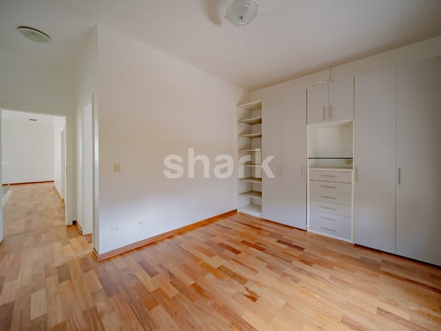 Casa com 600m² 4 quartos e 5 banheiros, para alugar, no bairro Alphaville Conde II em Barueri