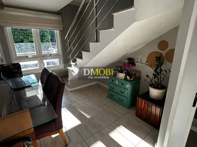 Casa com 100m² 3 quartos e 2 banheiros, para alugar, no bairro Oriço em Gravataí