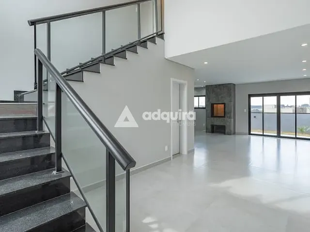 Casa com 200m² 3 quartos e 4 banheiros, à venda, no bairro Contorno em Ponta Grossa