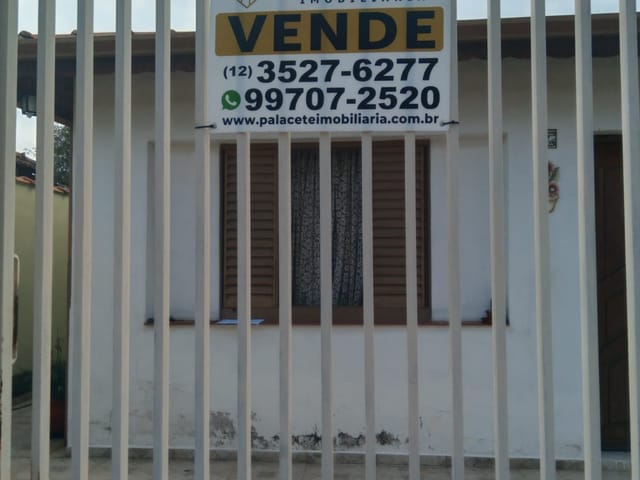 Casa com 357m² 3 quartos e 1 banheiro, à venda, no bairro Loteamento João Tamborindeguy Fernandes em Pindamonhangaba