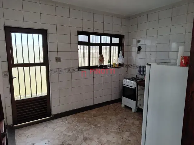 Casa 2 quartos e 2 banheiros, à venda, no bairro Vila Dusi em São Bernardo do Campo