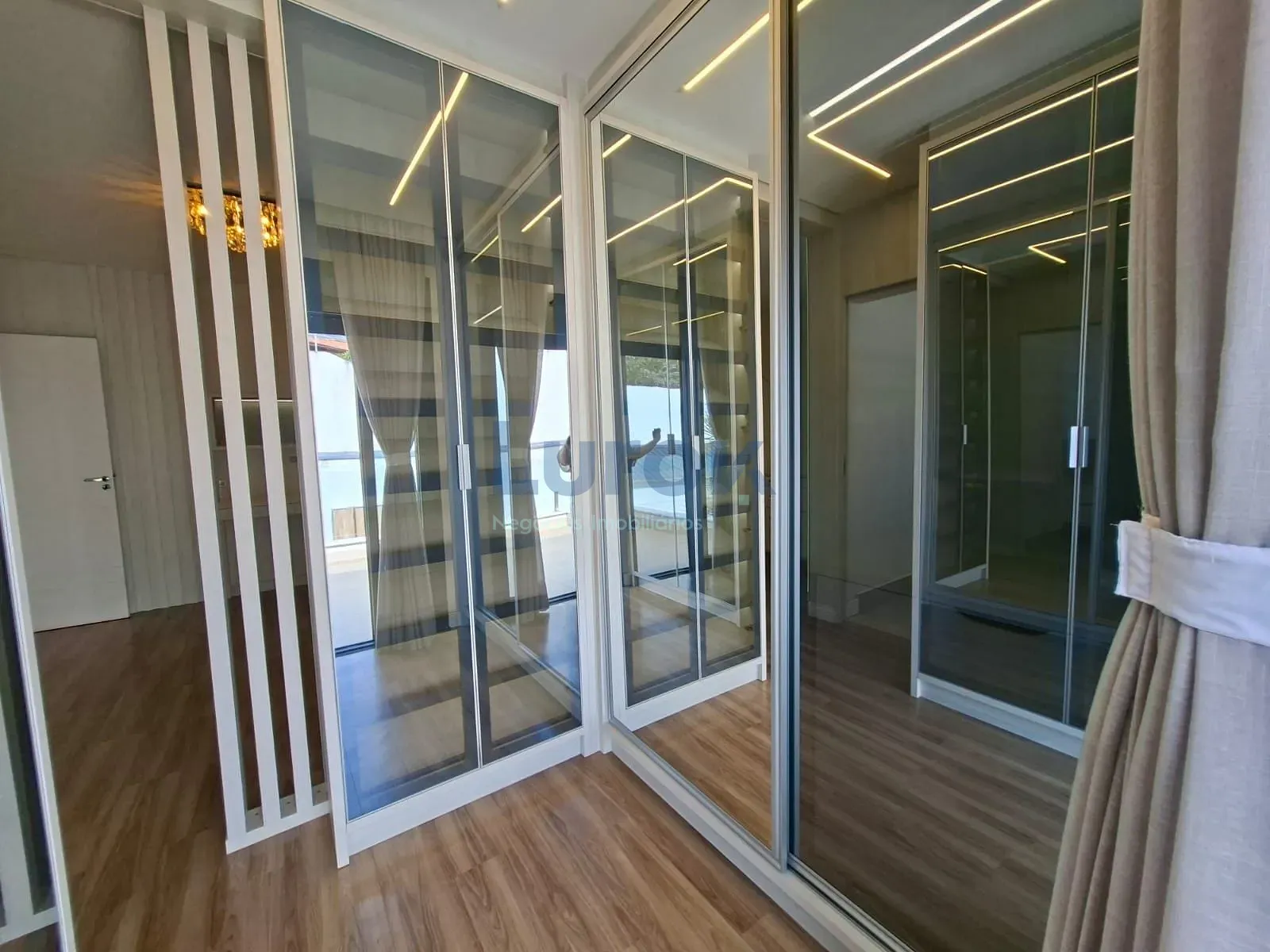 Casa, 3 quartos, 234 m² - Foto 34