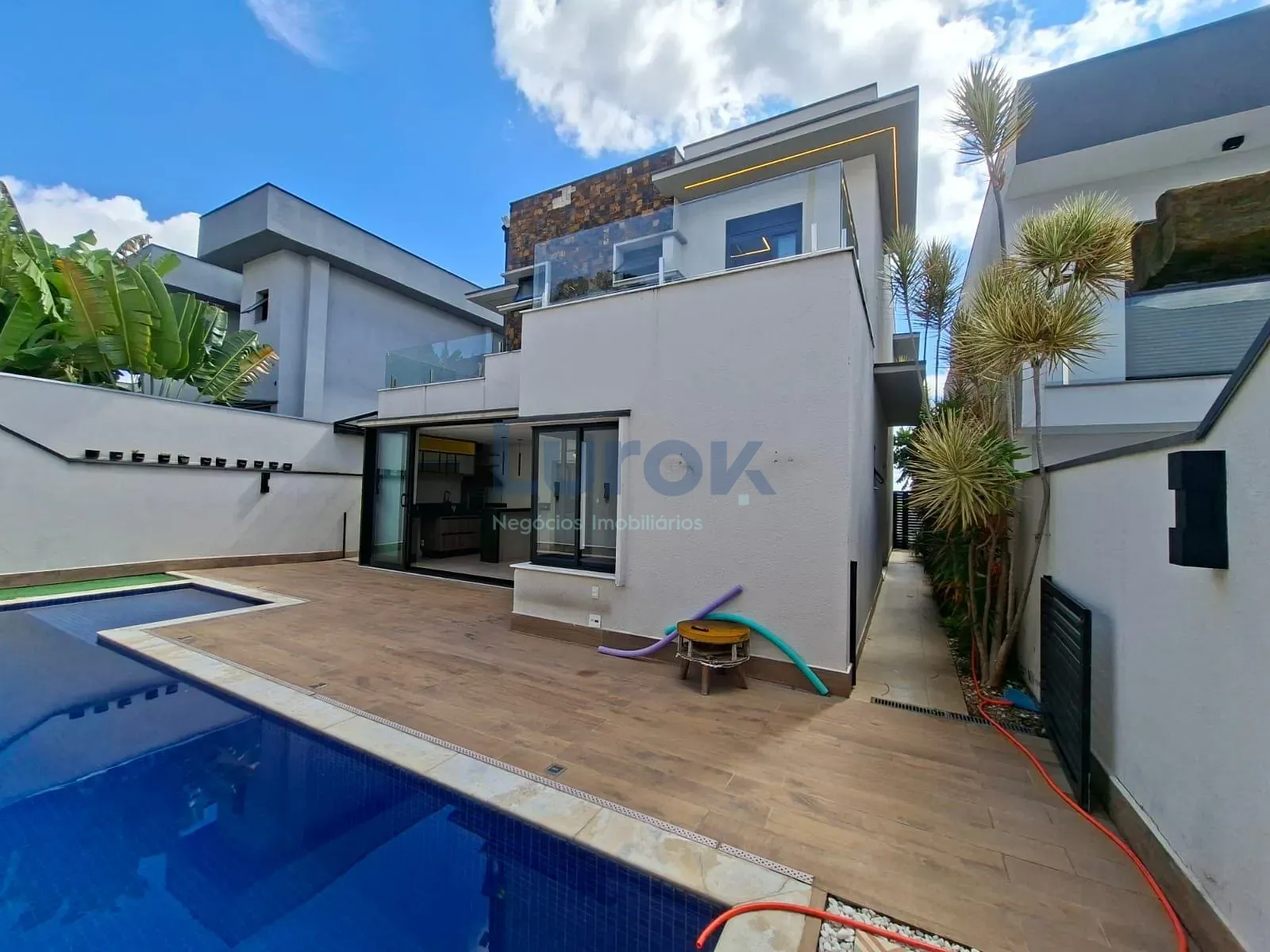 Casa, 3 quartos, 234 m² - Foto 22
