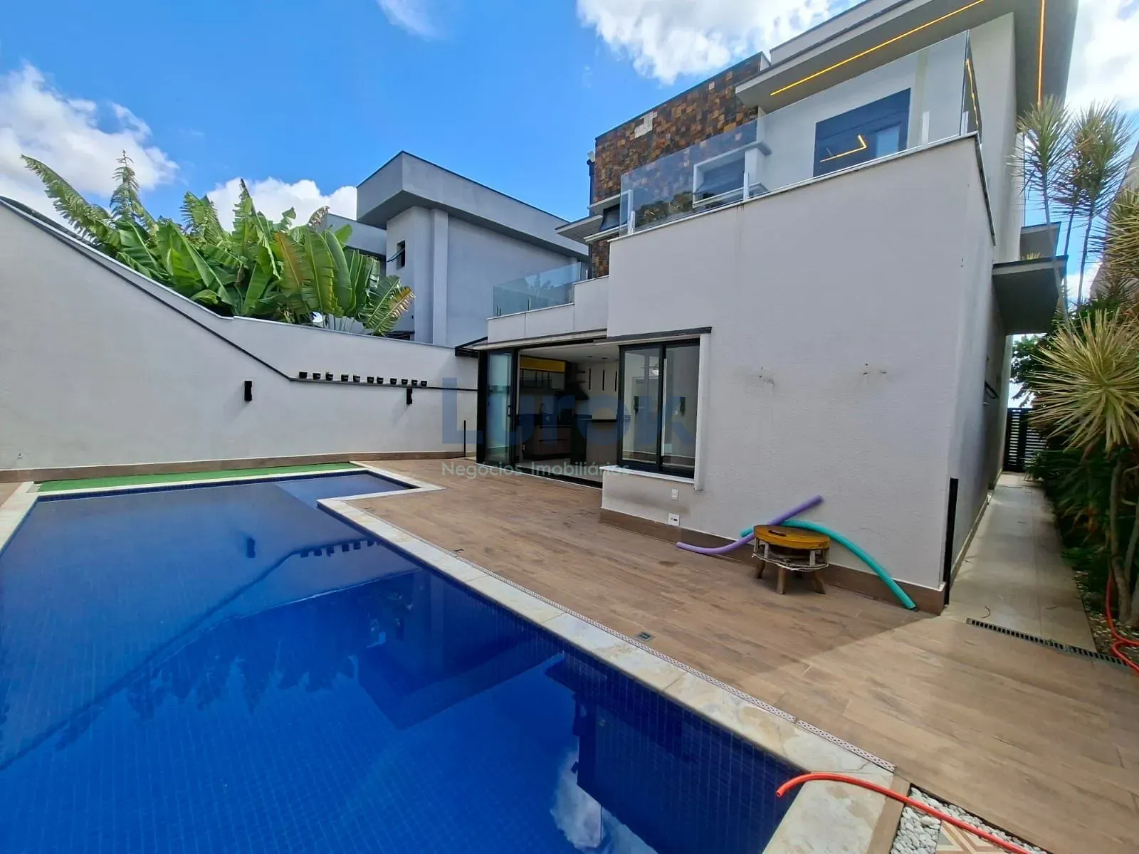Casa, 3 quartos, 234 m² - Foto 29