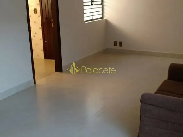 Casa com 188m² 3 quartos e 3 banheiros, à venda, no bairro Centro em Pindamonhangaba