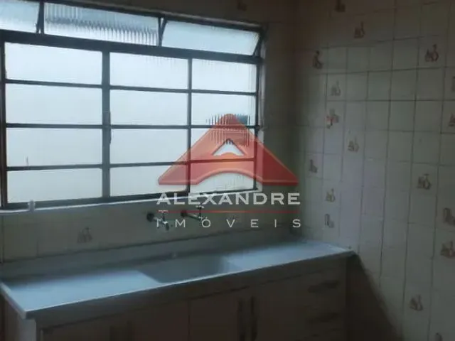 Casa com 125m² 2 quartos e 1 banheiro, para alugar, no bairro Jardim Ismênia em São José Dos Campos