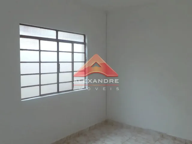 Casa com 125m² 2 quartos e 1 banheiro, para alugar, no bairro Jardim Ismênia em São José Dos Campos