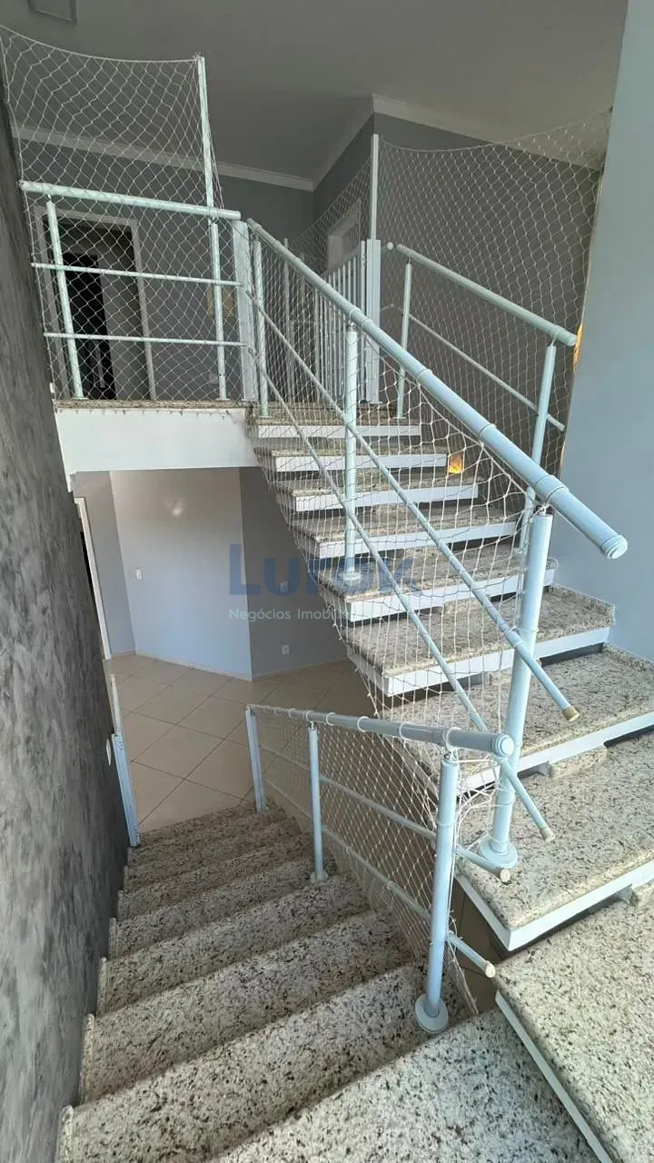 Casa, 3 quartos, 275 m² - Foto 38