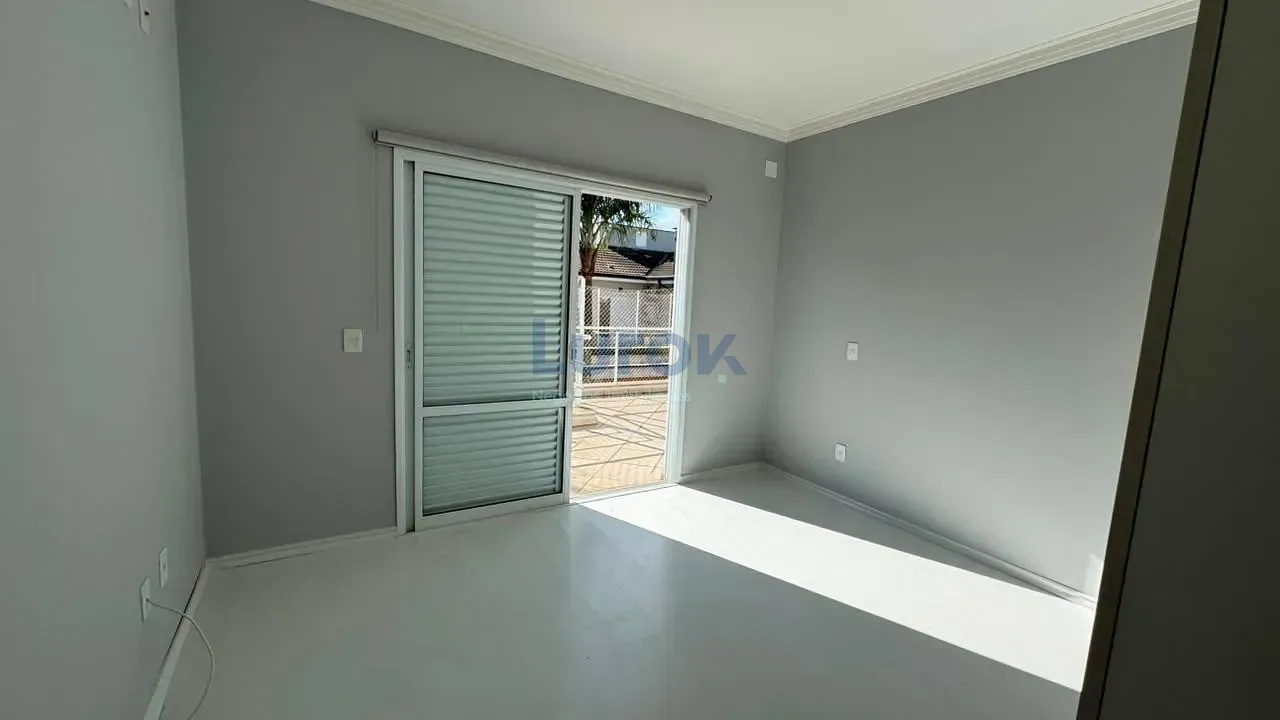 Casa, 3 quartos, 275 m² - Foto 46